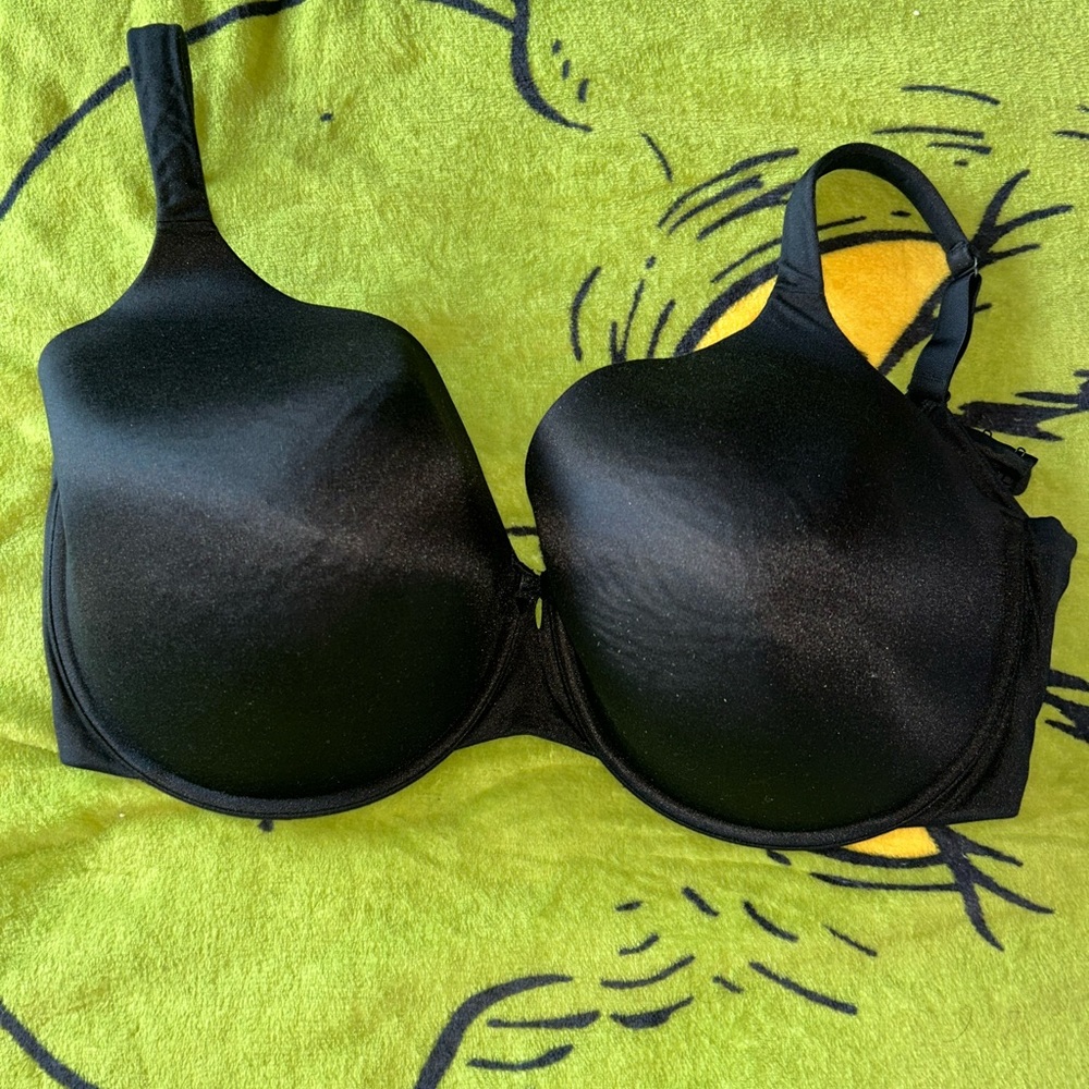 Women's Intimate Bra sz44H color Bk pre owned